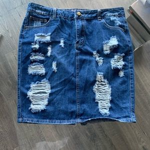 โ๏ธSOLDโ๏ธDenim rip skirt